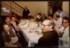 Familia Delibes Setién compartiendo mesa en la casa de Camino Delibes de Castro.