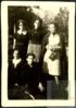 Ángeles de Castro con unas amigas.