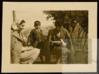 Ángeles de Castro Ruiz y su hijo Germán Delibes de Castro junto a María Luisa Delibes Setién.
