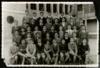 Miguel Delibes de Castro junto a sus compañeros del Colegio de Lourdes, de Valladolid.