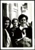 Ángeles de Castro Ruiz, Ángeles Delibes de Castro y Vicentina Bobillo, el día de la boda de Elisa...