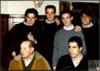 Miguel Delibes Setién y algunos de sus nietos junto a Miguel Induráin Larraya.