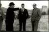 Miguel Delibes Setién con Josep Pla en Palafrugell (Gerona).