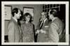 Miguel Delibes Setién conversa con José Antonio Rubio Sacristán, Solita Salinas y Juan Marichal.