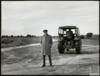 Miguel Delibes Setién en la finca de Araoz, en Villanueva de Duero (Valladolid).