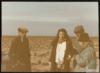 Miguel Delibes Setién con Carlos y Olga Turón, en Arroyo Morón (Ciudad Real).
