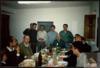 Miguel Delibes Setién con su hijo Juan y un grupo de cazadores, en Barrax-La Roda (Albacete).