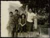 Ángeles de Castro Ruiz junto a sus hijos Miguel, Germán y Elisa, en una de las paradas durante su...