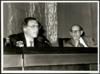Jordi Solé Tura conferencia ante la mirada de Miguel Delibes Setién, en el curso universitario: E...
