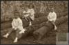 Miguel Delibes Setién con sus hermanos, Adolfo, Concha y José Ramón en Molledo (Cantabria).